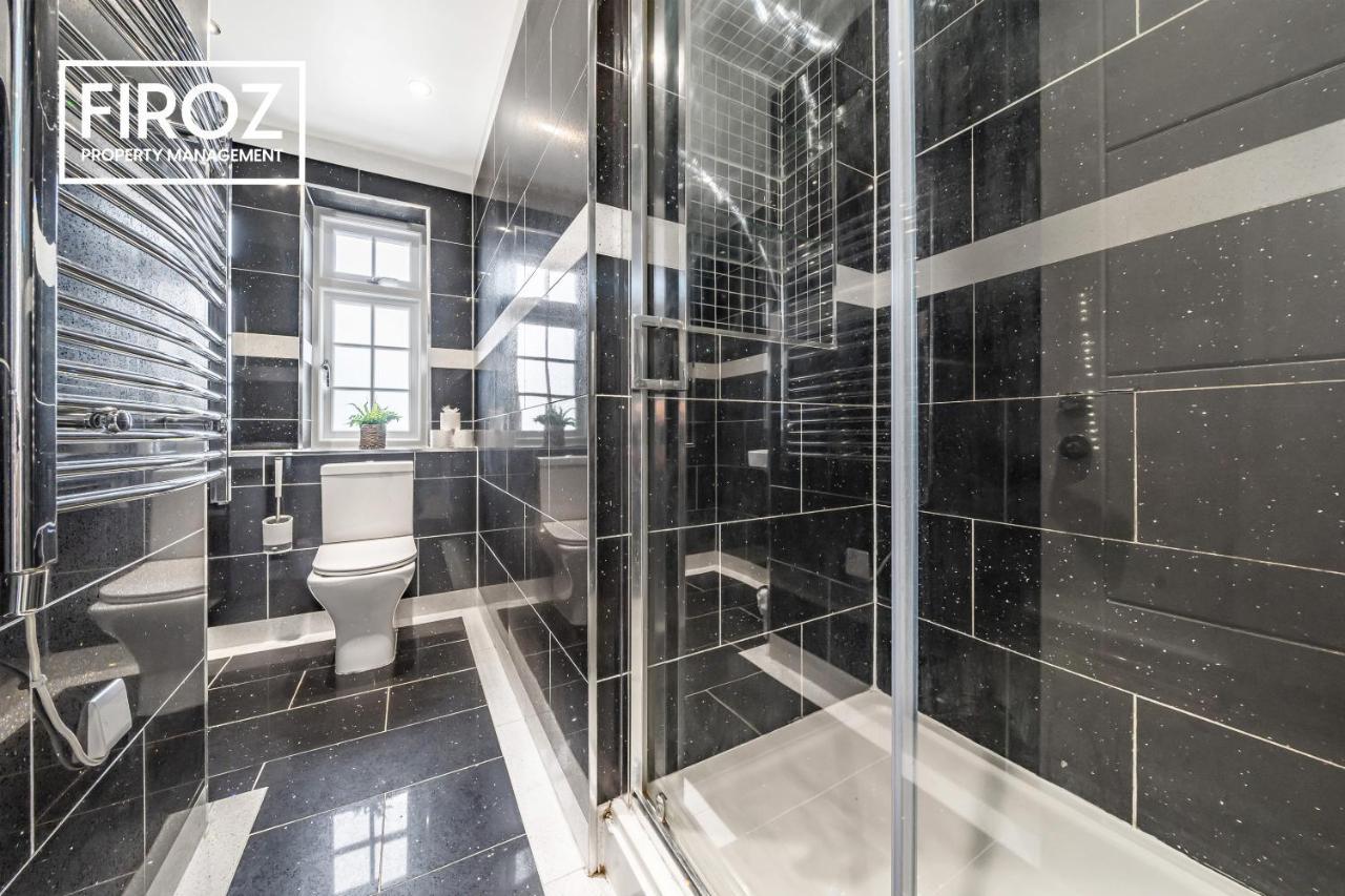 Brand New, 1 Bed 1 Bath, Modern Town Center Apartment, Netflix By Redwood Stays 올더숏 외부 사진